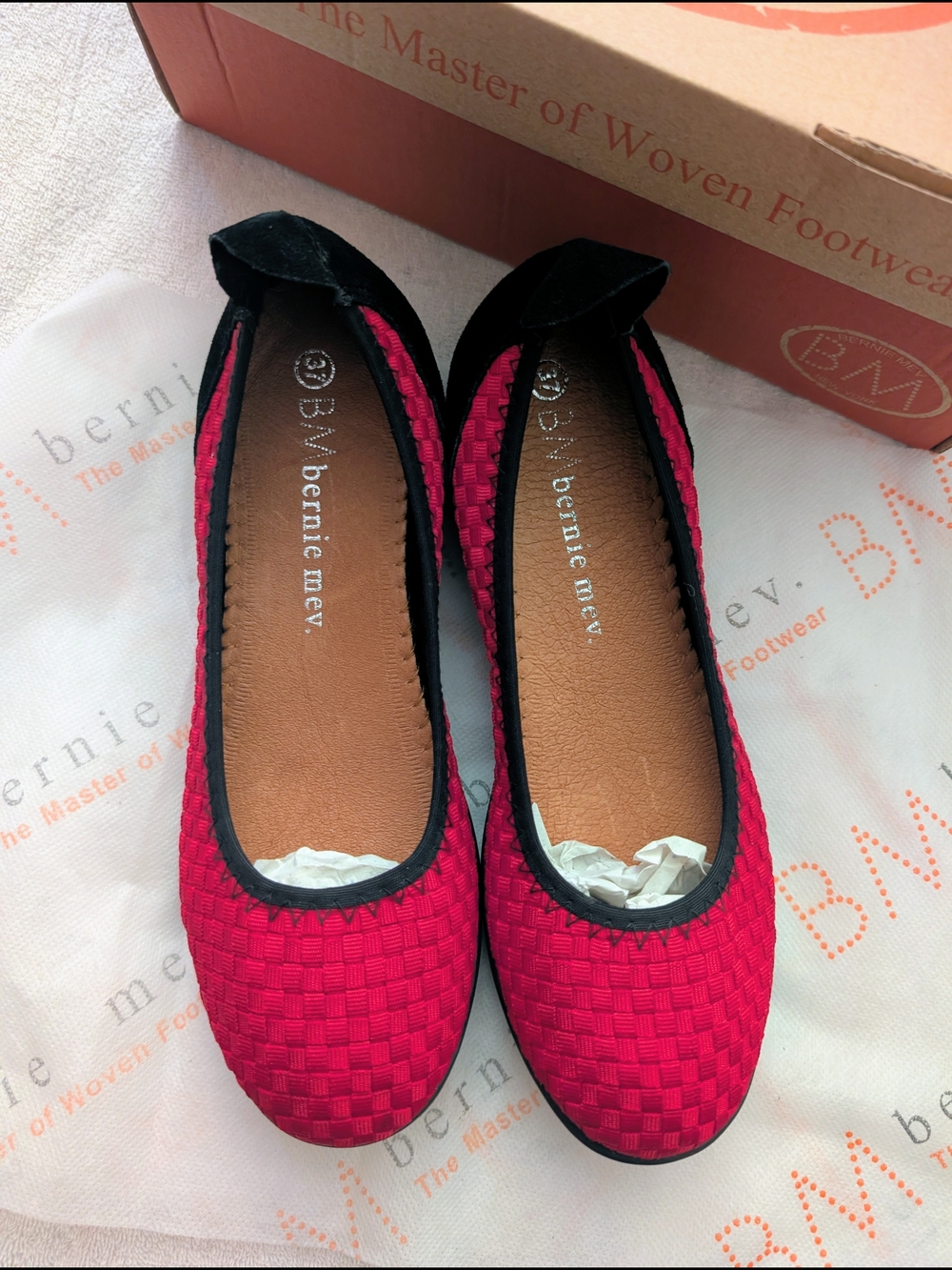 Bernie Mev Hazel Red Woven Ballet Flats New in Box Women's EU 37 / US 6.5